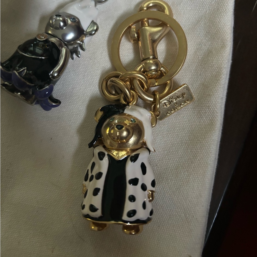 Coach Gold and Black Dalmatian Key Holder - Picture 5 of 5